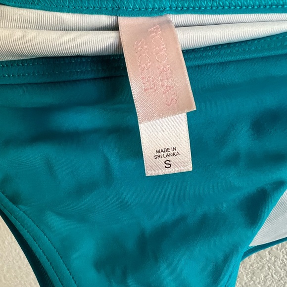 Victoria’s Secret Teal Triangle String Bikini - Picture 11 of 12